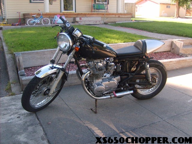  XS650 Bobber Oldskool Red n Black