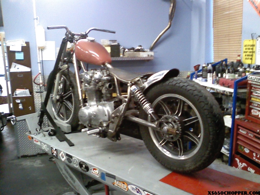 noid-0629092010-01 noid 0629092010 01 1024x768 update: metalheads brat build (the ol ladys bike)