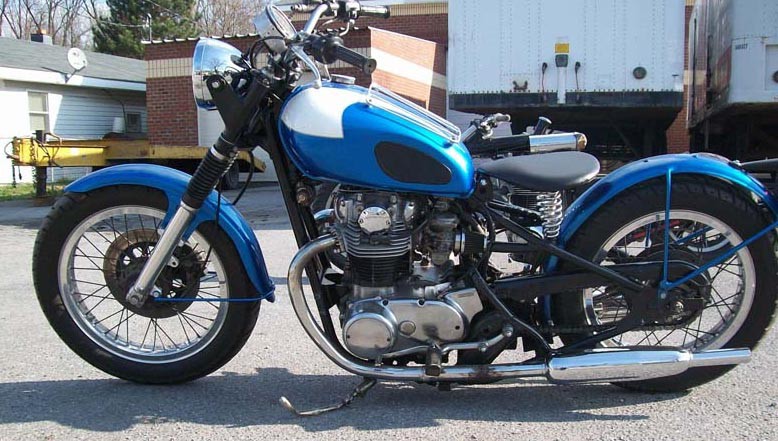 update on the 50s Triumph look alike