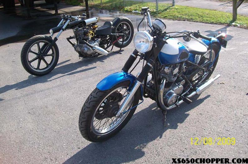  update on the 50s Triumph look alike