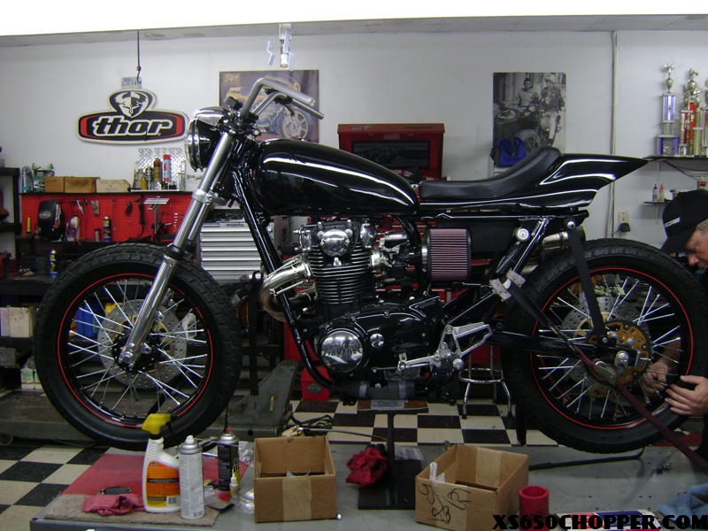noid DSC00949 75 xs 650 street tracker