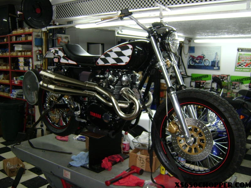 noid DSC00955 75 xs 650 street tracker