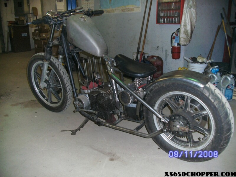 noid SANY0610 Getting closer.... 78 xs650 chopper