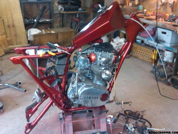 noid IMG00032 20100416 1054 587x440 1973 xs650 chopper build