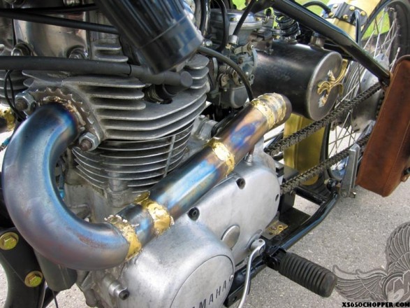 xs650 chop exhaust francois flourish 587x440 FREEDOM OR DEATH MACHINE