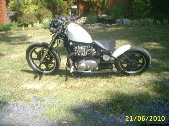 xs650 chop noid S3000064 587x440 Black and White