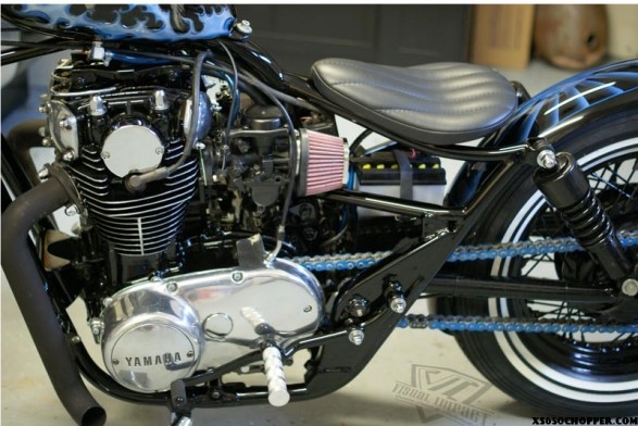 xs650 chop DSC04854logoedit 587x392 VISUAL IMPACT BRAT BUILD