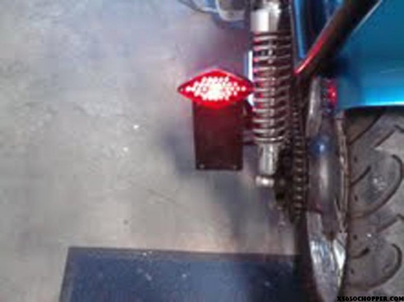 xs650 chop noid tail light 587x440 76 old school