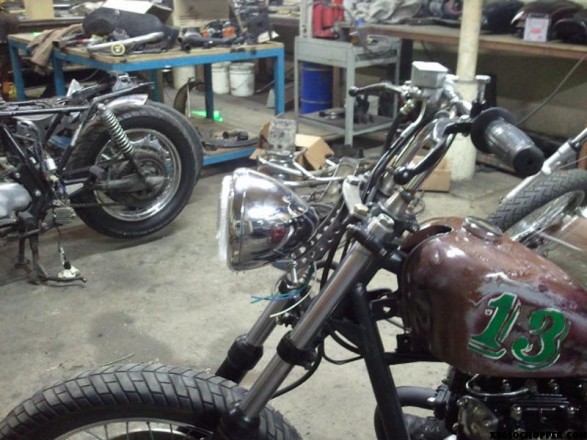 xs650 chop noid 2011 04 20 173427 587x440 OTB Fabs scrap parts XS.
