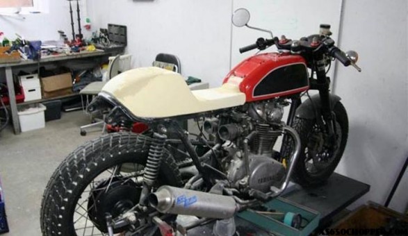 XS650chopper.com xs650 3 587x340 Danish XS650 Caferacer