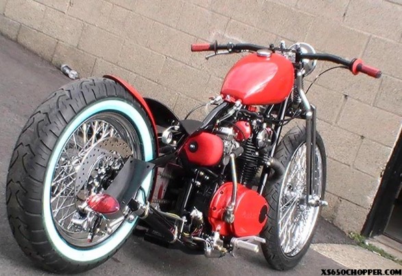 xs650 noid new bike 015 587x403 LITTLE RED RIDING HO   MCWs Racings latest bike