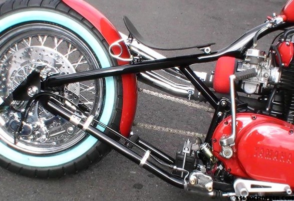 xs650 noid new bike 023 587x401 LITTLE RED RIDING HO   MCWs Racings latest bike